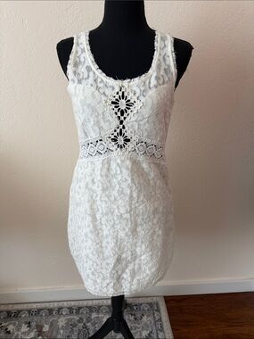 EUC FREE PEOPLE White Lace Crochet Detail Tank Dress SIZE SMALL